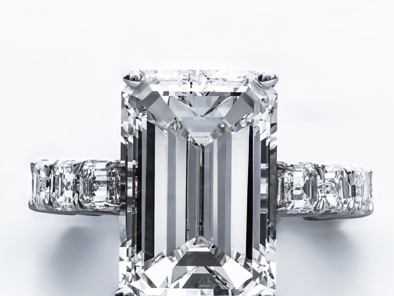 No image available for this item.